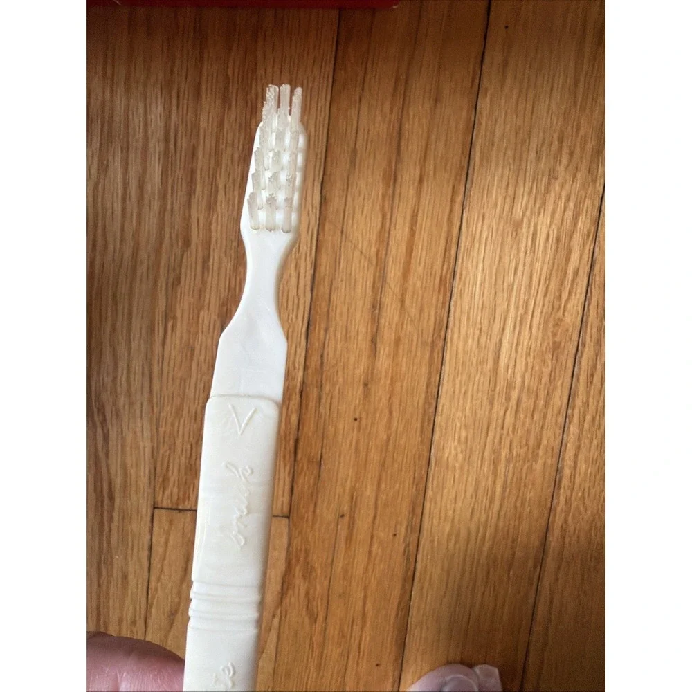 Vtg 40s Totebrush Travel Toothbrush Kit‎ Folding Toothbrush & Case ORG Package